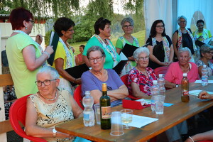 Sommerbühne vollCHORn + Frauenchor Neuhaus